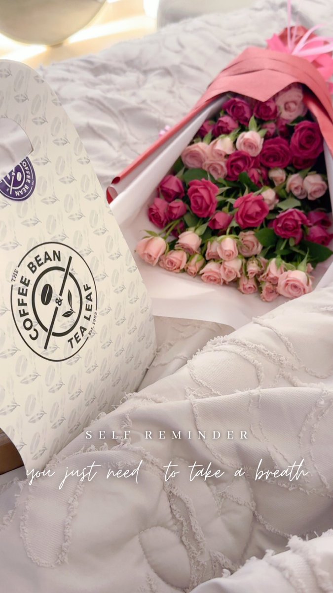 Powersttrong's tweet photo. مازالت الهدايا مُستمره😢💘💘💘💘 https://t.co/wPuJgyMvwR