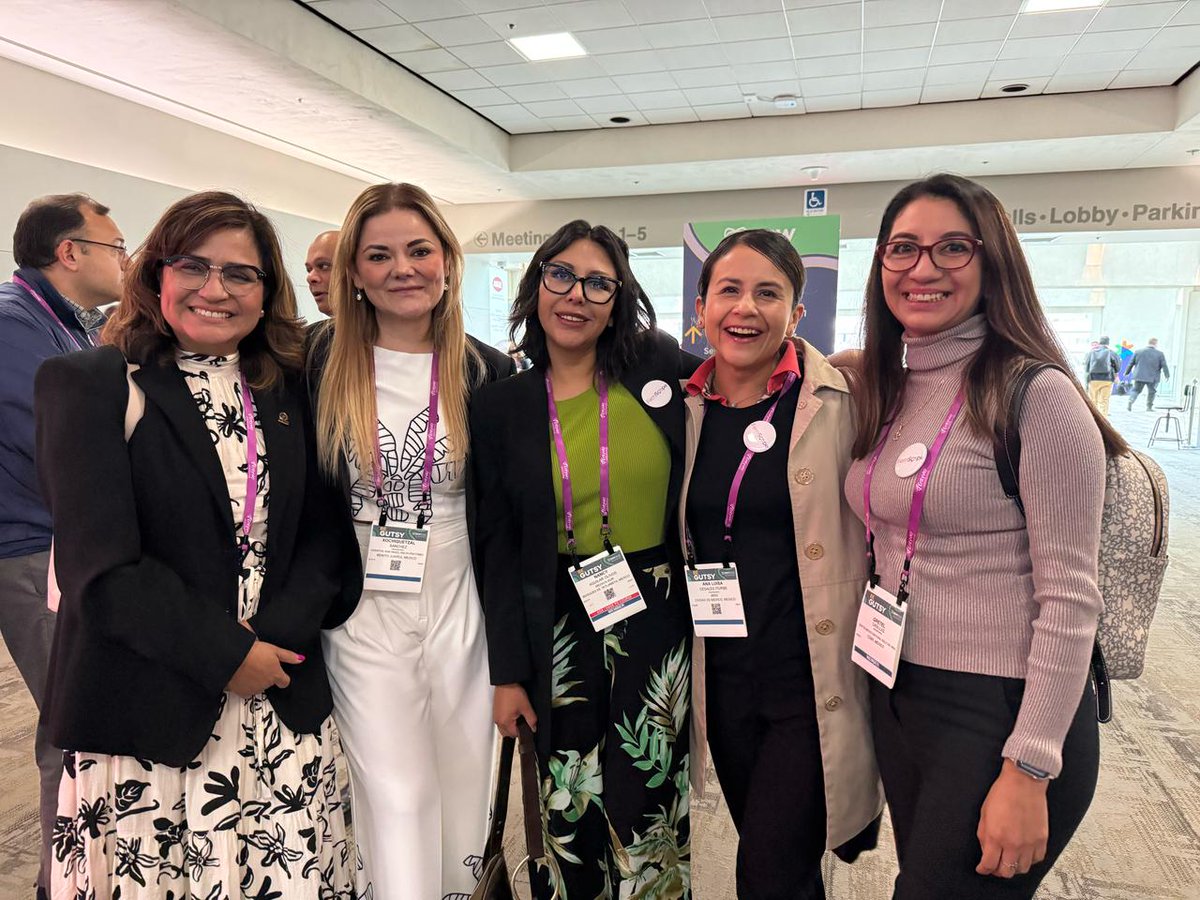 AmegMexico's tweet photo. El Comité de Mujeres Endoscopistas, FemScope, está presente en la Digestive Disease Week, encabezado por nuestra Presidente, la Dra. Yolanda Zamorano Orozco.
#FemScope #BeGutsy #DigestiveDiseaseWeek #2025AñoRosaDeLaEndoscopia #TodosSomosAMEG #EndoscopiaIncluyente https://t.co/hdWC8C9u1P