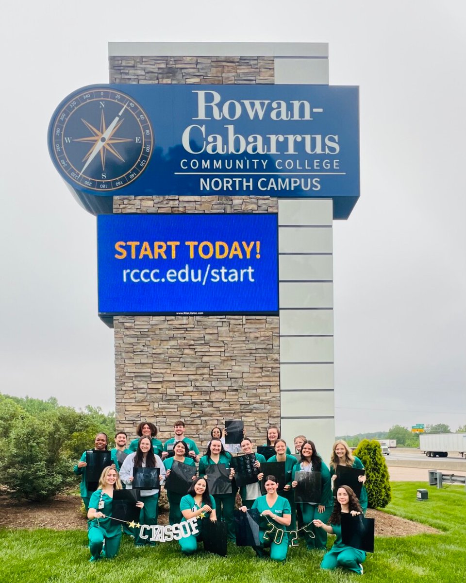 Congratulations to the Rowan-Cabarrus Radiography Class of 2025 on completing all clinical competencies! This achievement highlights their dedication and skill and marks an important step toward graduation and their futures in healthcare.