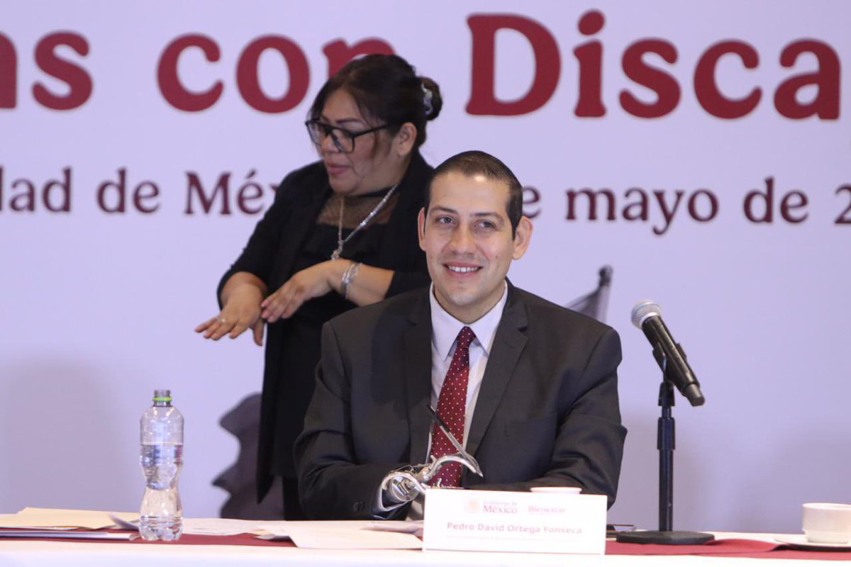 A_MontielR's tweet photo. Felicito a @SoyPedroOrtega, Director para el #Bienestar de las Personas con Discapacidad en la Secretaría de @bienestarmx, por liderar la Mesa Interestatal en Materia de #Inclusión, una acción fundamental para construir una estrategia de coordinación entre entidades que garantice el bienestar integral, la inclusión y el pleno ejercicio de derechos de las #PersonasConDiscapacidad en todo el país.

#HumanismoMexicano
#PrimeroLosPobres
