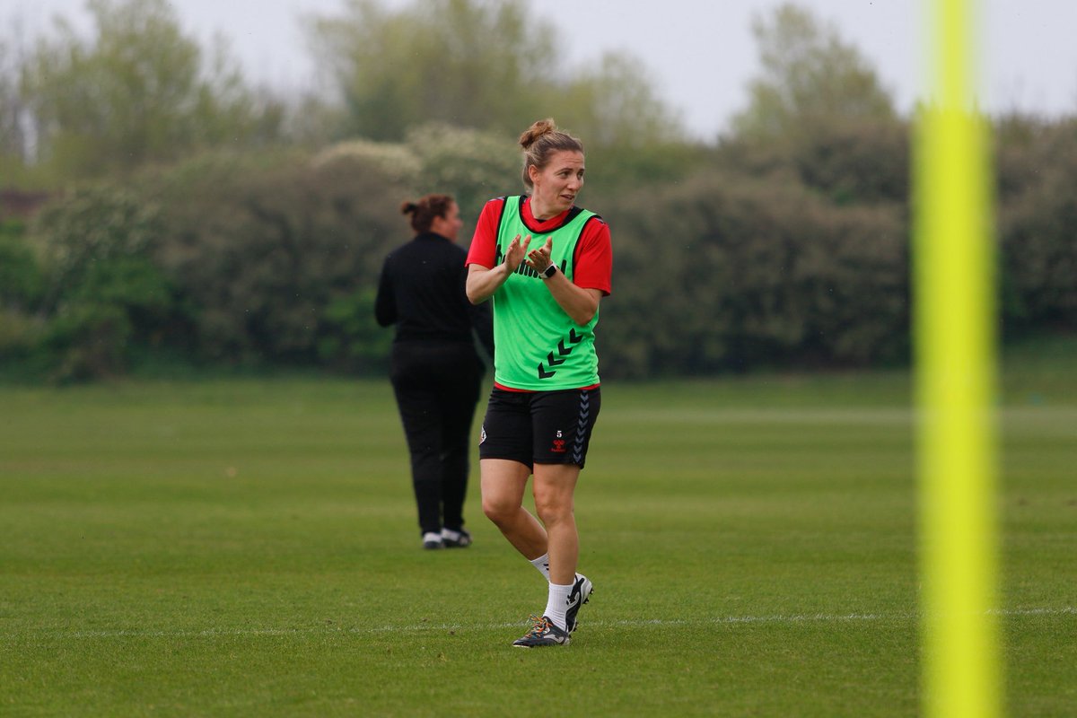 Final training session of the season with the lasses done ✅⚽️ <a href="/SAFCWomen/">Sunderland AFC Women</a> #HTL