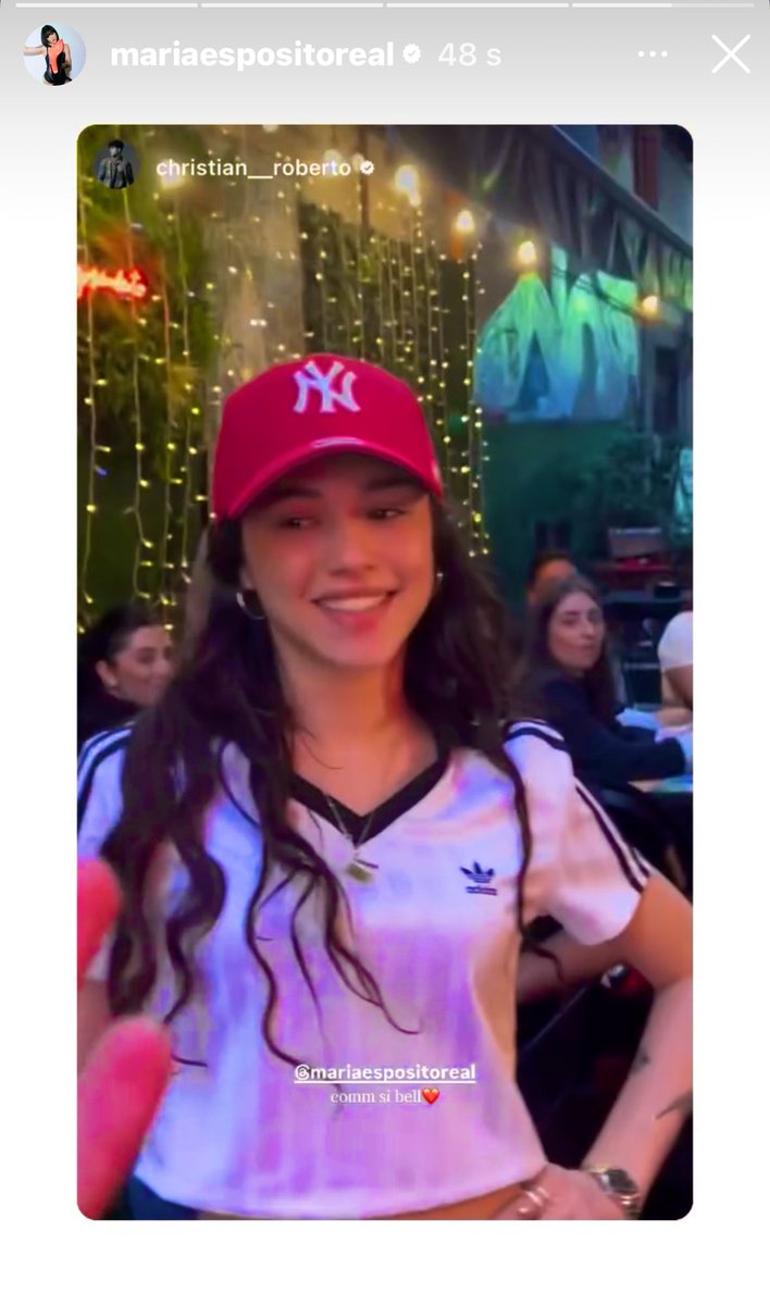 DisagioCronico's tweet image. Leo che sbatte in faccia al Piecuro Veneto il telefono con il repost di Luce delle storie ig di RobbyKrist✨
#QuelFiloCheCiUnisce 🪡🧵