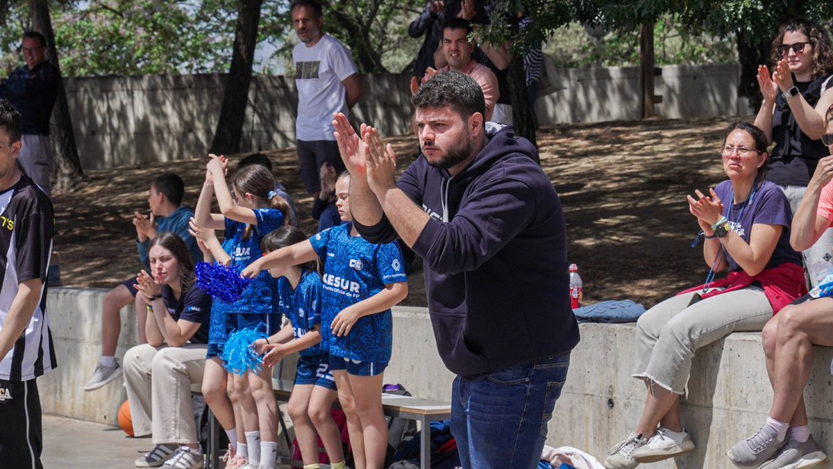 DistritOlimpico's tweet photo. 💙𝐃𝐢́𝐚 𝟑 completado en la Costa Dorada Basket Cup de @mhlsports 

🤩Estamos llegando al final, mañana último día. Pero lo estamos en grande. 

#FamiliaDO #CanteraDO https://t.co/9Q5pJRZTDd