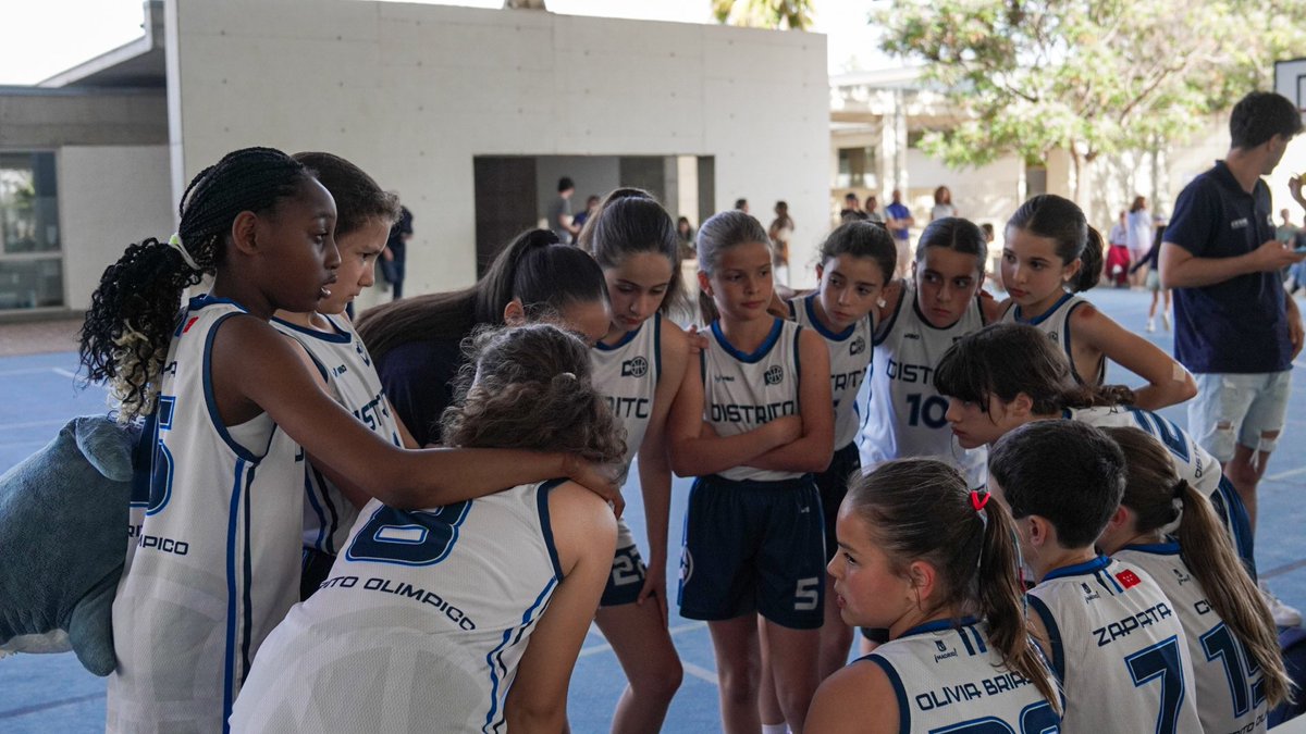 DistritOlimpico's tweet photo. 💙𝐃𝐢́𝐚 𝟑 completado en la Costa Dorada Basket Cup de @mhlsports 

🤩Estamos llegando al final, mañana último día. Pero lo estamos en grande. 

#FamiliaDO #CanteraDO https://t.co/9Q5pJRZTDd