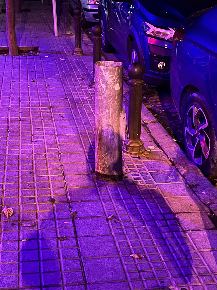 <a href="/MRuizMadruga/">Miguel Ruiz Madruga</a> <a href="/InfrayMAmbiente/">Delegación de Infraestructuras</a> <a href="/MejoremosCordES/">Mejoremos CordobaESP</a> Me explica alguien por que la calle Carmen Lopez Ramos tiene un tramo a oscuras y las farolas están así?