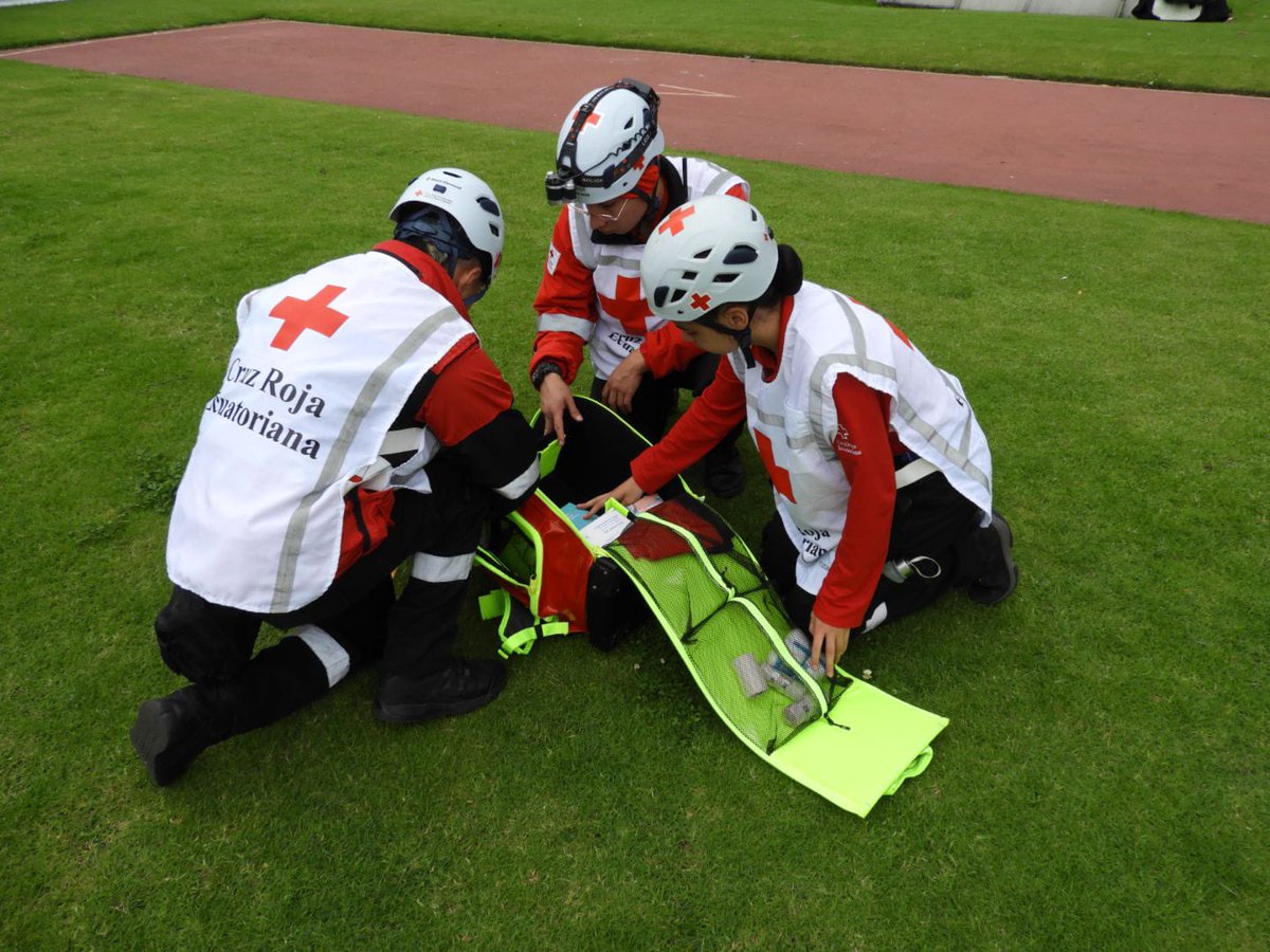 CruzPichincha's tweet image. Nuestros equipos de respuesta ⛑️ están listos para atender cualquier emergencia médica 🚨 en el estadio Olímpico Atahualpa 🏟️ , en el gran evento de #MastersOfRock 🎶🎸.