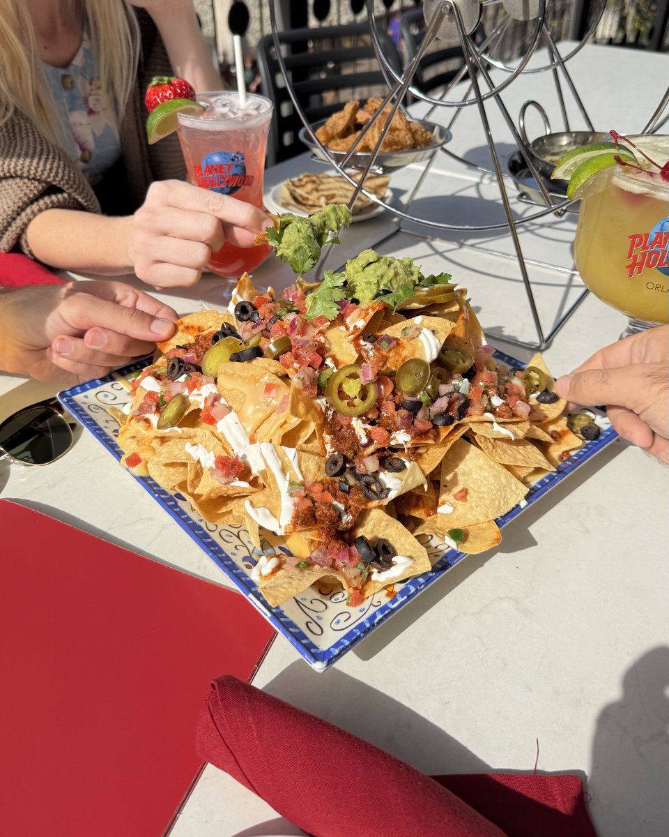 Tacos, margaritas, and patio vibes — the ultimate Cinco de Mayo Weekend trifecta. 🌮🍹☀️ Grab your crew and celebrate under the sun! #CincoDeMayo #PatioSeason #TacoAndMargaritaTime

Find a Planet Hollywood near you: planethollywood.com/restaurants/