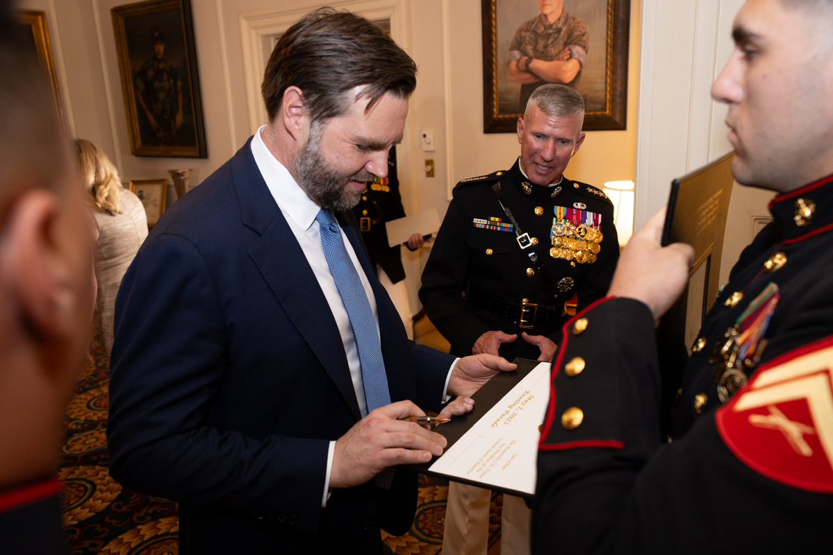 Commandant of the @USMC (@cmc_marinecorps) on Twitter photo Last night, the <a href="/USMC/">U.S. Marines</a> and I were honored to host our 50th Vice President of the United States, the Honorable JD Vance, as our guest of honor for a Friday Evening Parade at the historic <a href="/MBWDC/">Marine Barracks Washington</a> . Once a Marine, Always a Marine. Semper Fidelis, <a href="/VP/">Vice President JD Vance</a> Last night, the <a href="/USMC/">U.S. Marines</a> and I were honored to host our 50th Vice President of the United States, the Honorable JD Vance, as our guest of honor for a Friday Evening Parade at the historic <a href="/MBWDC/">Marine Barracks Washington</a> . Once a Marine, Always a Marine. Semper Fidelis, <a href="/VP/">Vice President JD Vance</a>