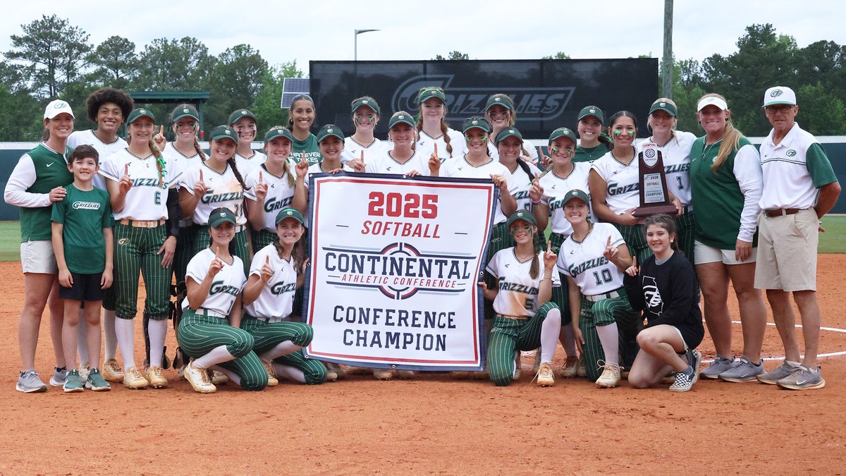 Softball Wins CAC Championship, NAIA Opening Round Awaits. Grizzlies win their ninth conference title and eighth straight championship on Saturday.

📰 - tinyurl.com/354kc9sm

#ClawsOut | #PumpingOutChampions