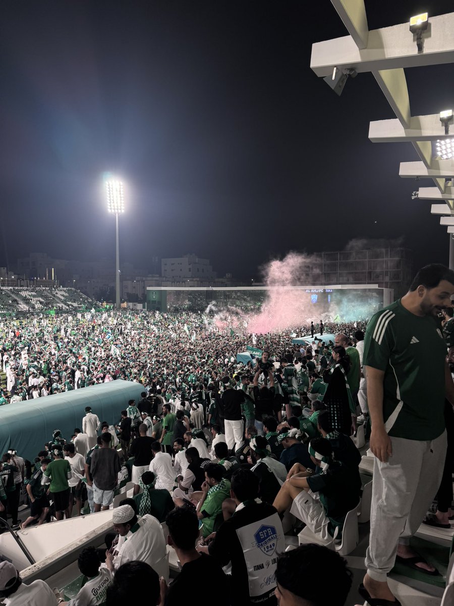 bas4k's tweet photo. الاهلي بطل النخبة الاسيوية 🙌💚💚 https://t.co/7Zs73qPaYK