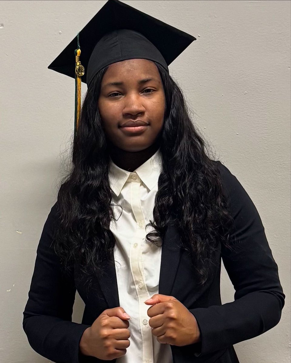 PreRatliff's tweet image. Legacy Starts Here: First-Gen with a Master
This one’s for you, Grandma—I made it. I see you smiling down on me, and I feel your presence in every step I take. Through every late night, every obstacle, and every moment of doubt, your love gave me strength. #GraduationDay