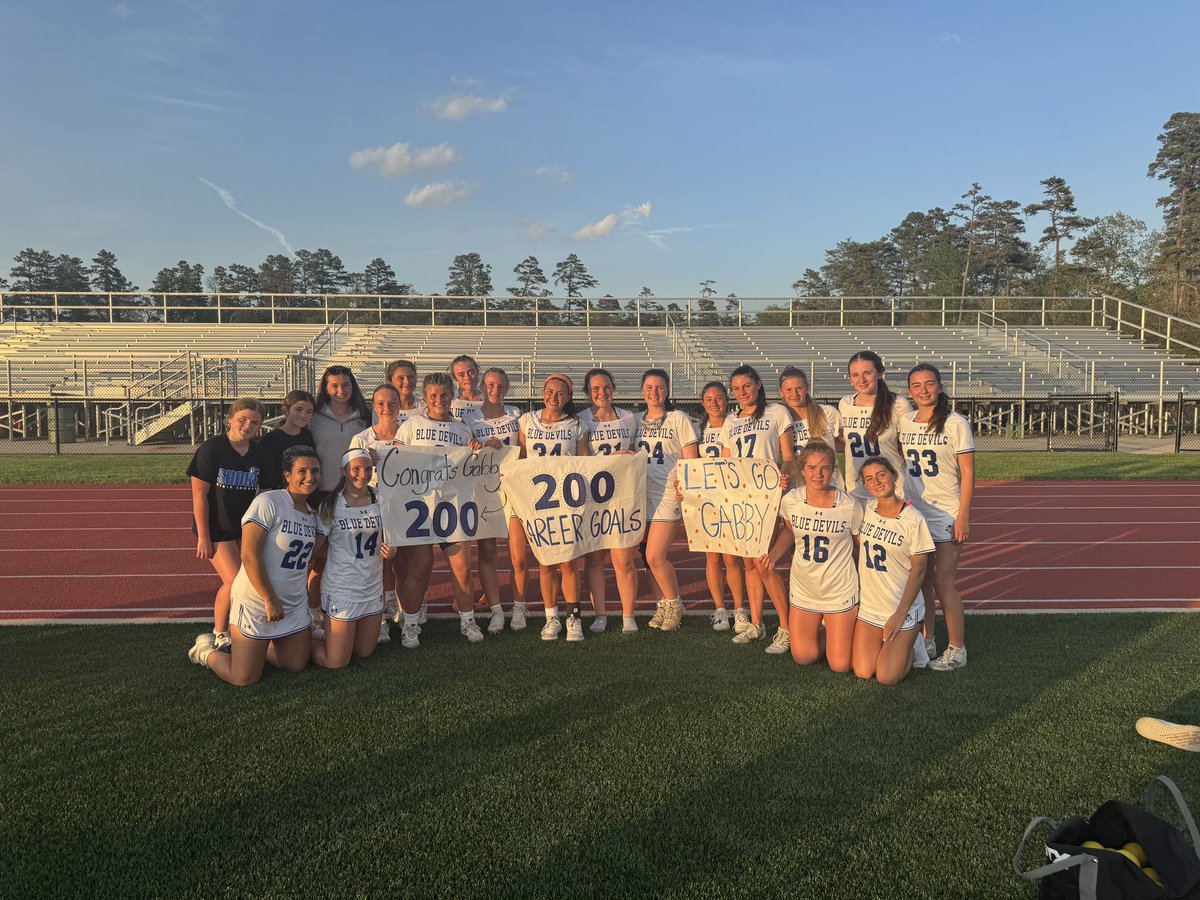 Blue Devils overcome adversity to beat Seneca 17-11.  O’Brien and Okuszka combine for 13 goals and Merten has 16 saves to preserve the win.  Congrats to Gabby O’Brien on the 200th goal of her career. 🥍💙🥍💙 #BleedBlue #ShorePride <a href="/ShoreRegional/">Shore Regional</a> <a href="/ShoreAthletics/">Shore Athletics</a> <a href="/TheLinkNews/">The Link News</a>