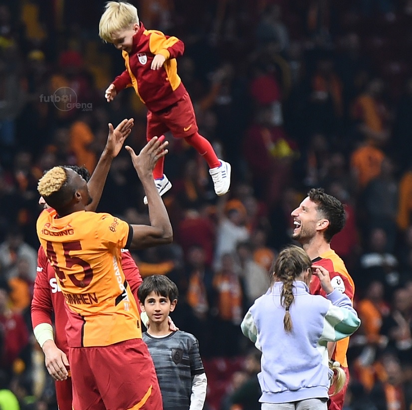 FutbolArena tweet media