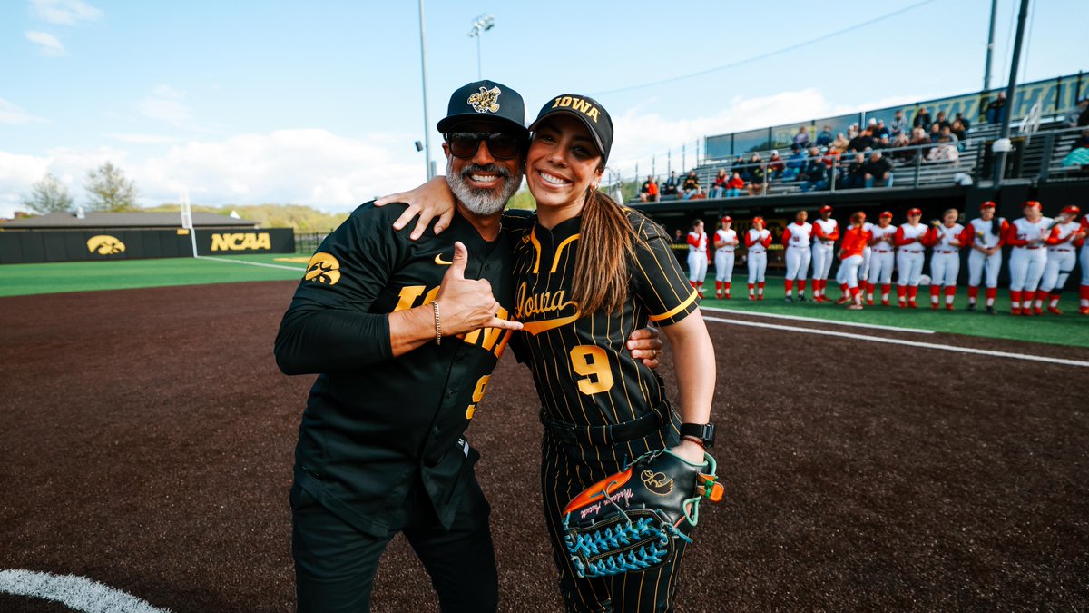 Shoutout to our Senior Dads 👊 

#Hawkeyes