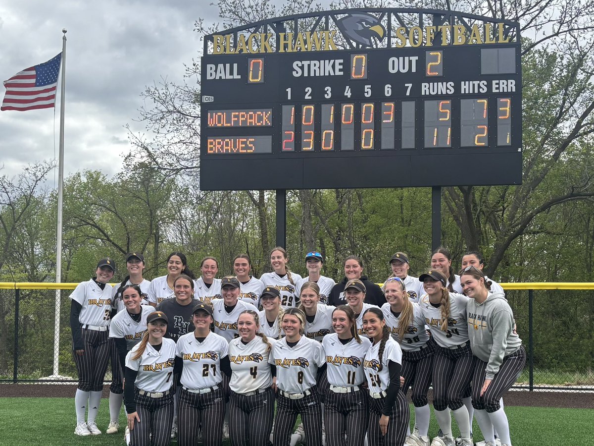 Special group 🖤 💛 <a href="/BHCSoftball/">Black Hawk College Softball</a>
