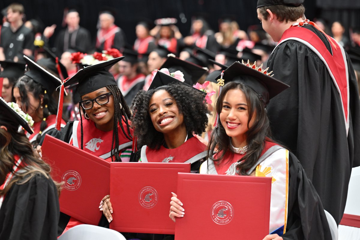 WSU Pullman (@wsupullman) on Twitter photo Congrats to all of our <a href="/CASatWSU/">WSU Arts & Sciences</a> and School of the Environment grads from our noon #CougGrad ceremony. More photos ➡️ facebook.com/share/p/16BKit… 📸: Shelly Hanks , #WSU Photo Services. 🎓🐾#GoCougs Congrats to all of our <a href="/CASatWSU/">WSU Arts & Sciences</a> and School of the Environment grads from our noon #CougGrad ceremony. More photos ➡️ facebook.com/share/p/16BKit… 📸: Shelly Hanks , #WSU Photo Services. 🎓🐾#GoCougs