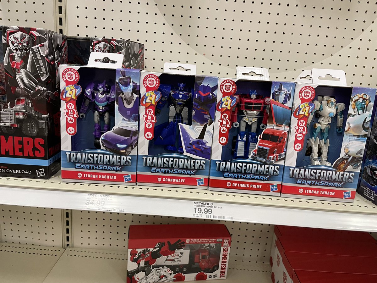 <a href="/TF_alerts/">TF Alerts</a> EarthSpark Soundwave and Hashtag at Target in Dallas/Irving Texas