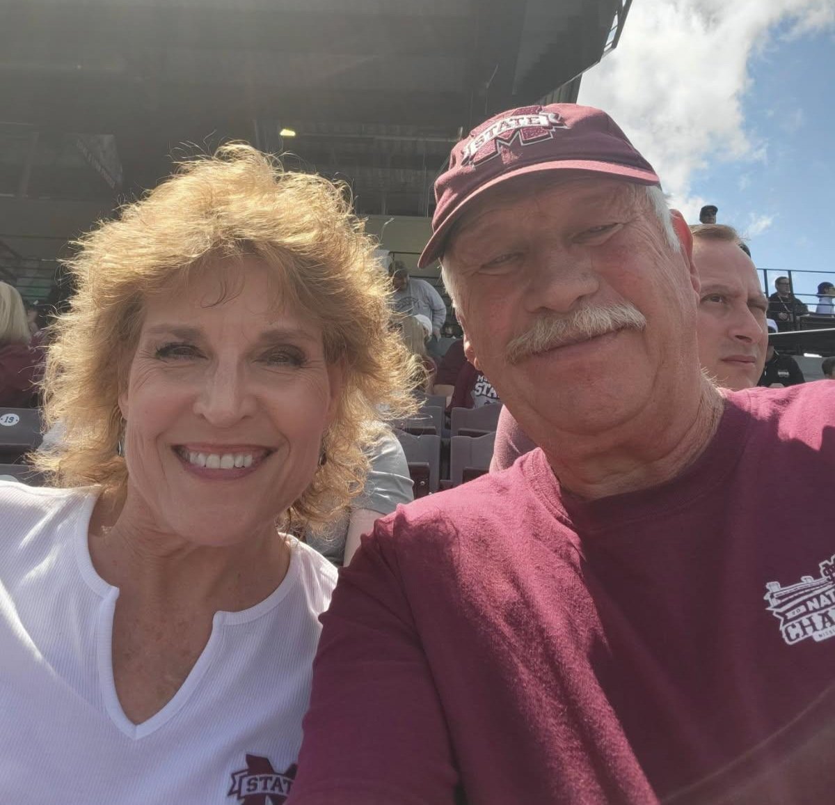 DoclwrRogers's tweet photo. @HailStateBB celebrating our engagement 35 years ago in the left field lounge back at the Dude!! https://t.co/bmr0ypFu1Y