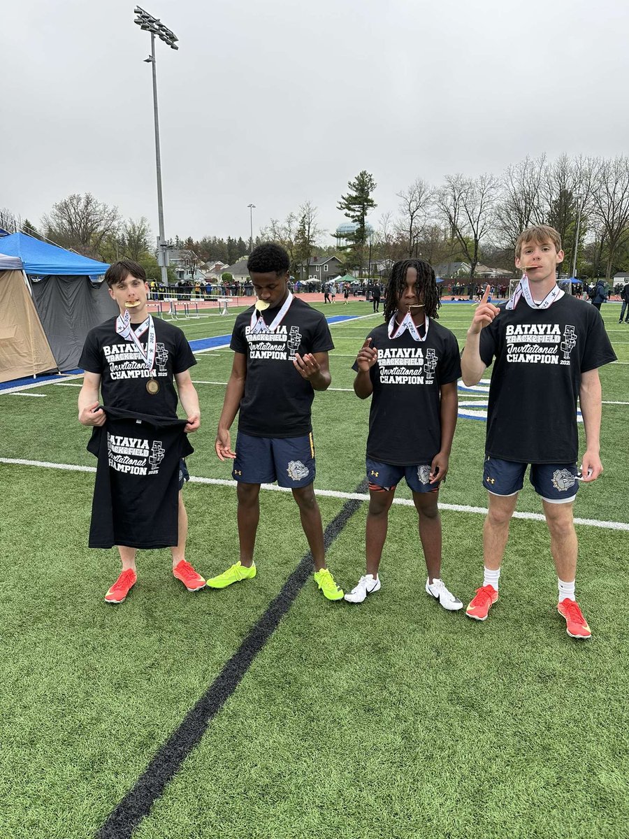 #legionofzoom 4x1 team <a href="/AmariWilbon/">Amari Wilbon1</a> and his brother <a href="/QuentinWilbon/">Quentin Wilbon</a> , Anthony battaglia and nick puma…came 1st place at their Batavia invitational meet…super fast 4x1 team smooth hand offs… 0.2 seconds from breaking the school record, exciting to see in person.Good job fellas!