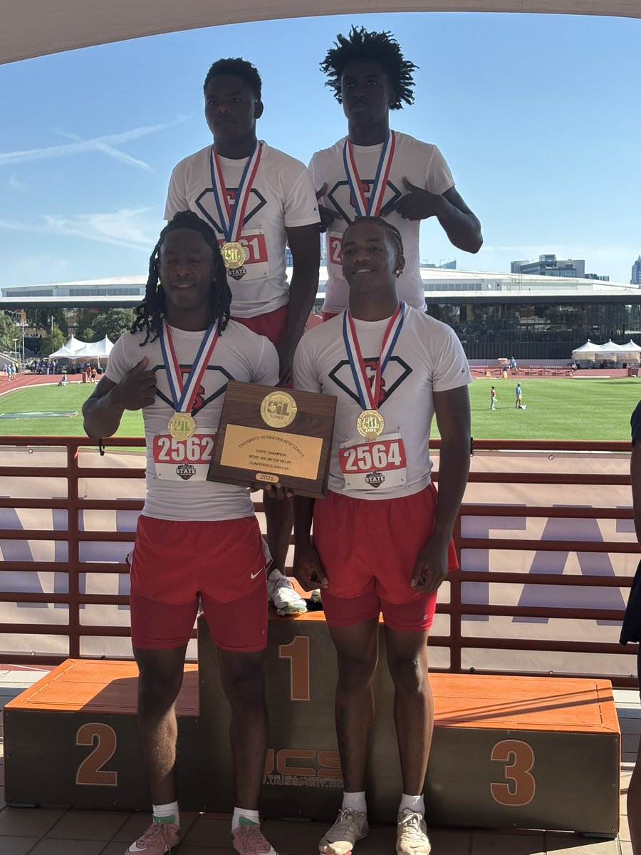 Charles Ament tweet media