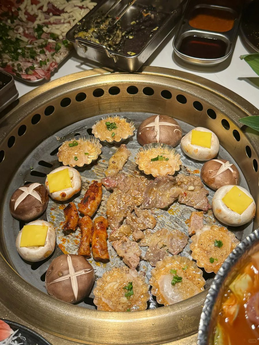 binhaifulong's tweet image. Mushrooms with cheese is such a unique flavor combo! #Foodie #MushroomLover #CheeseAddict #UniqueFlavors #FoodInnovation #TastyTreats #CookingIdeas #GourmetFood #FoodExploration #Yummy