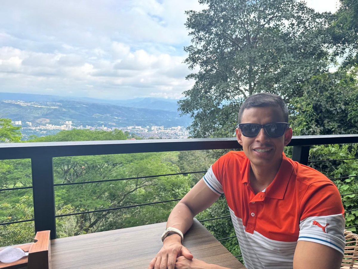 Danielozanortiz's tweet photo. Mayo es el Mes de los que somos Tauro ♉️.
.
.
.
.
.
#Cafe #Naturaleza #Bucaramanga #Santander #Colombia https://t.co/pwImAU6daE