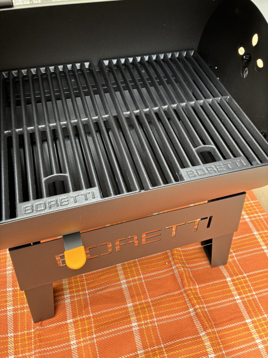 dasbergschwein's tweet photo. ついに梱包を解いたぜ
#fireside
#boretti
#庭で https://t.co/3dPNkulRbf