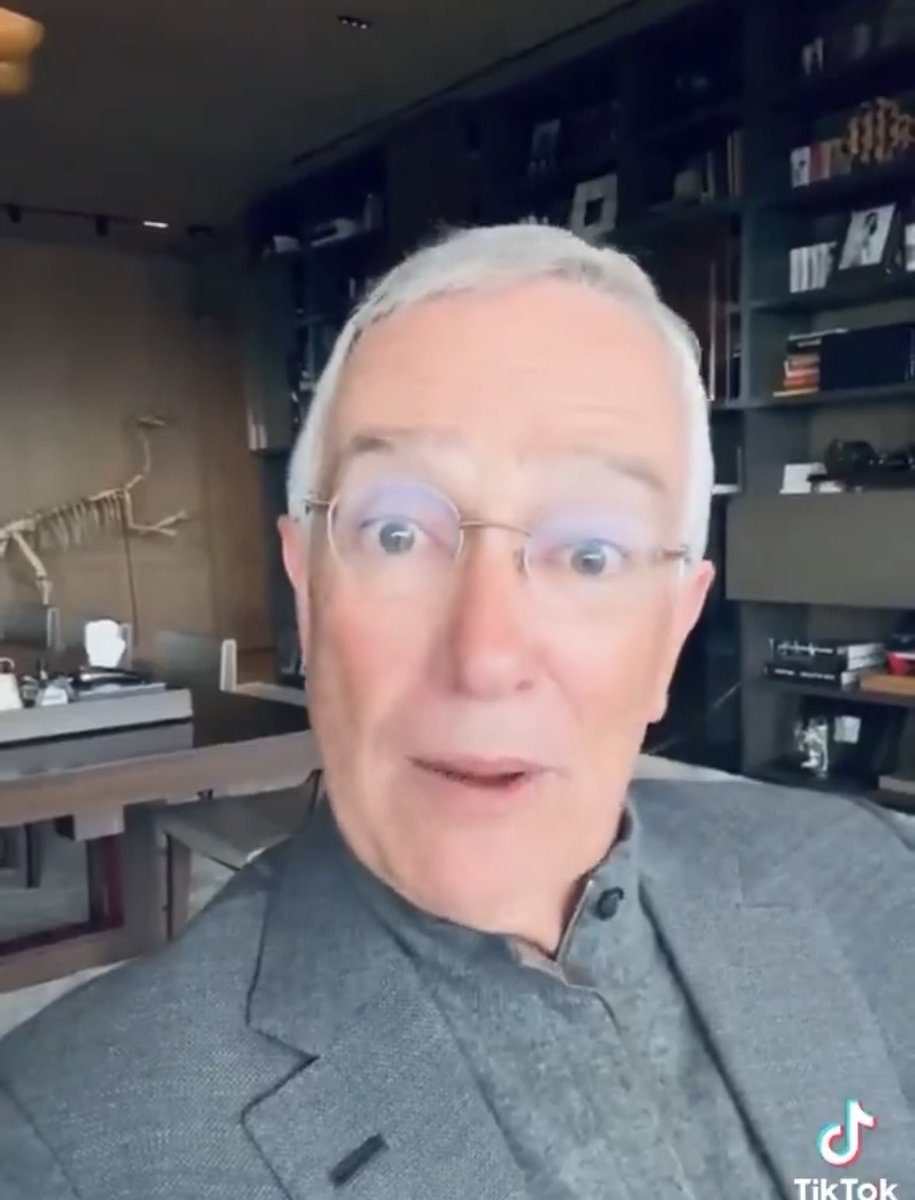 GUSI_ESESOYYO's tweet image. La #GeneracionDeCristal esta mirando la extinción de los últimos DINOSAURIOS 

JAJAJAJAJA 

#PinchesCinicosDelPRIANMC