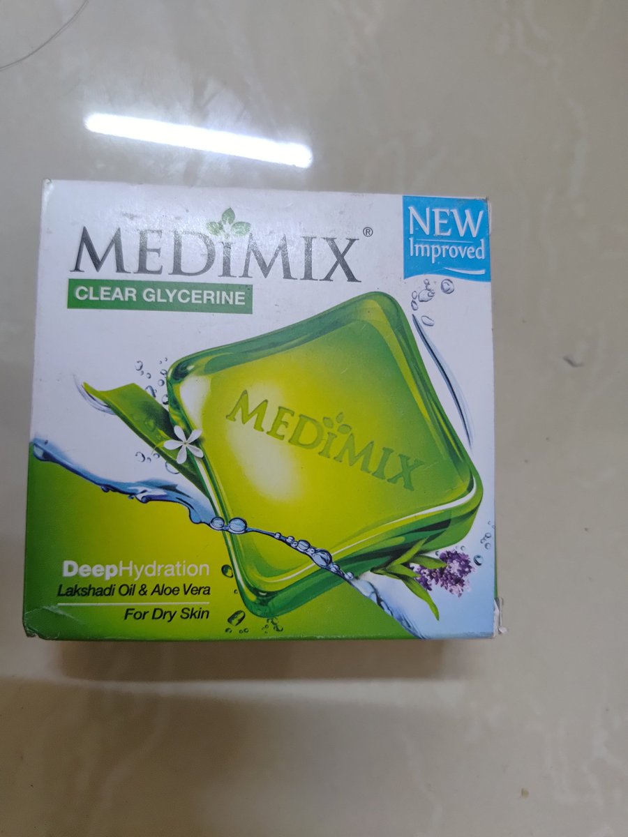 ShivmGhatk's tweet photo. Hello @JioMart

The soap I have ordered is different from the soap I have received. Please return and refund. https://t.co/Y6lVdScnwl