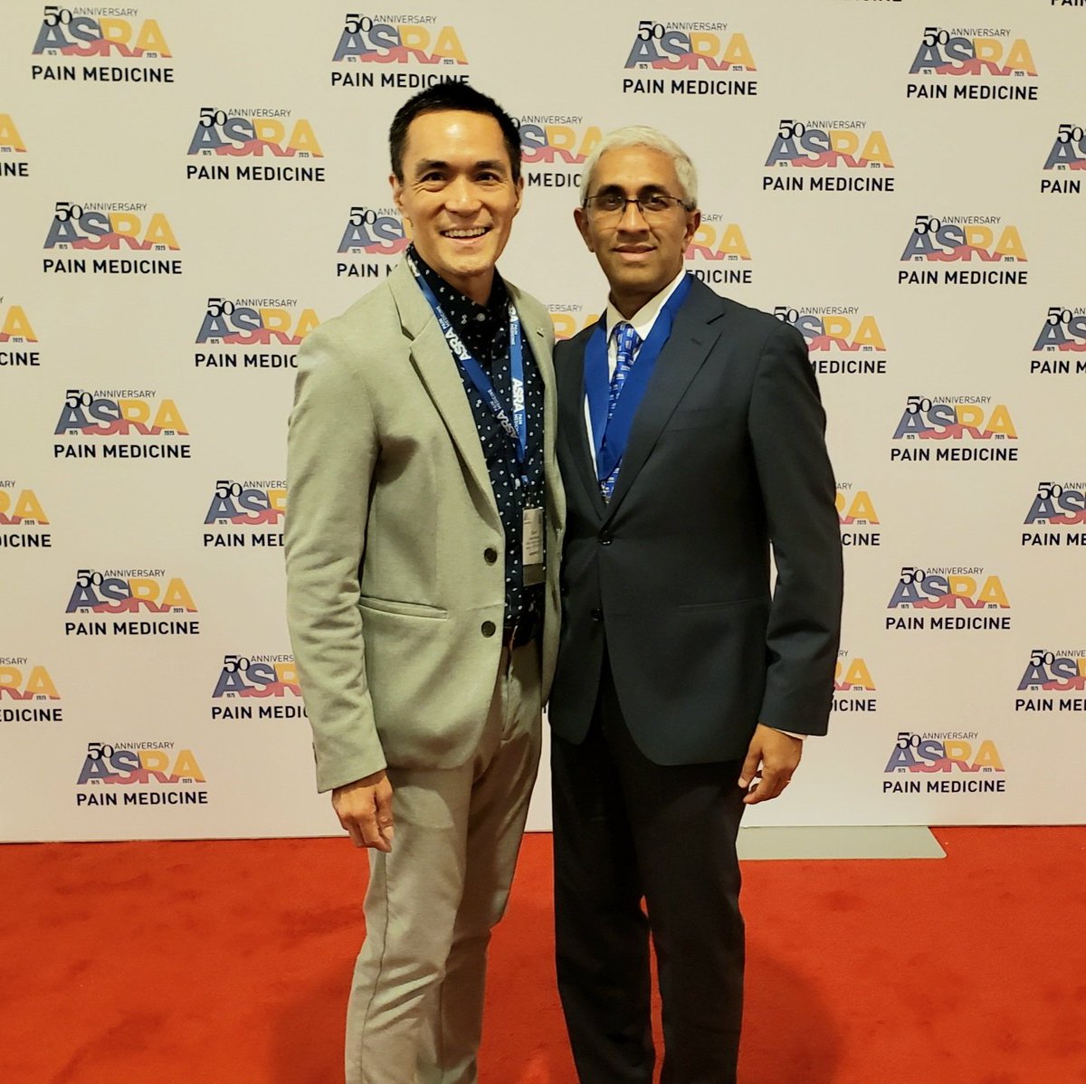 Ed Mariano, MD, MAS, FASA, FASRA 🇺🇸🇵🇭 (@emarianomd) on Twitter photo Congratulations ASRA Past President <a href="/AsokumarMD/">Asokumar Buvanendran, MD</a> on receiving the 2025 ASRA Distinguished Service Award! 👏🏽 #ASRASpring25 Congratulations ASRA Past President <a href="/AsokumarMD/">Asokumar Buvanendran, MD</a> on receiving the 2025 ASRA Distinguished Service Award! 👏🏽 #ASRASpring25