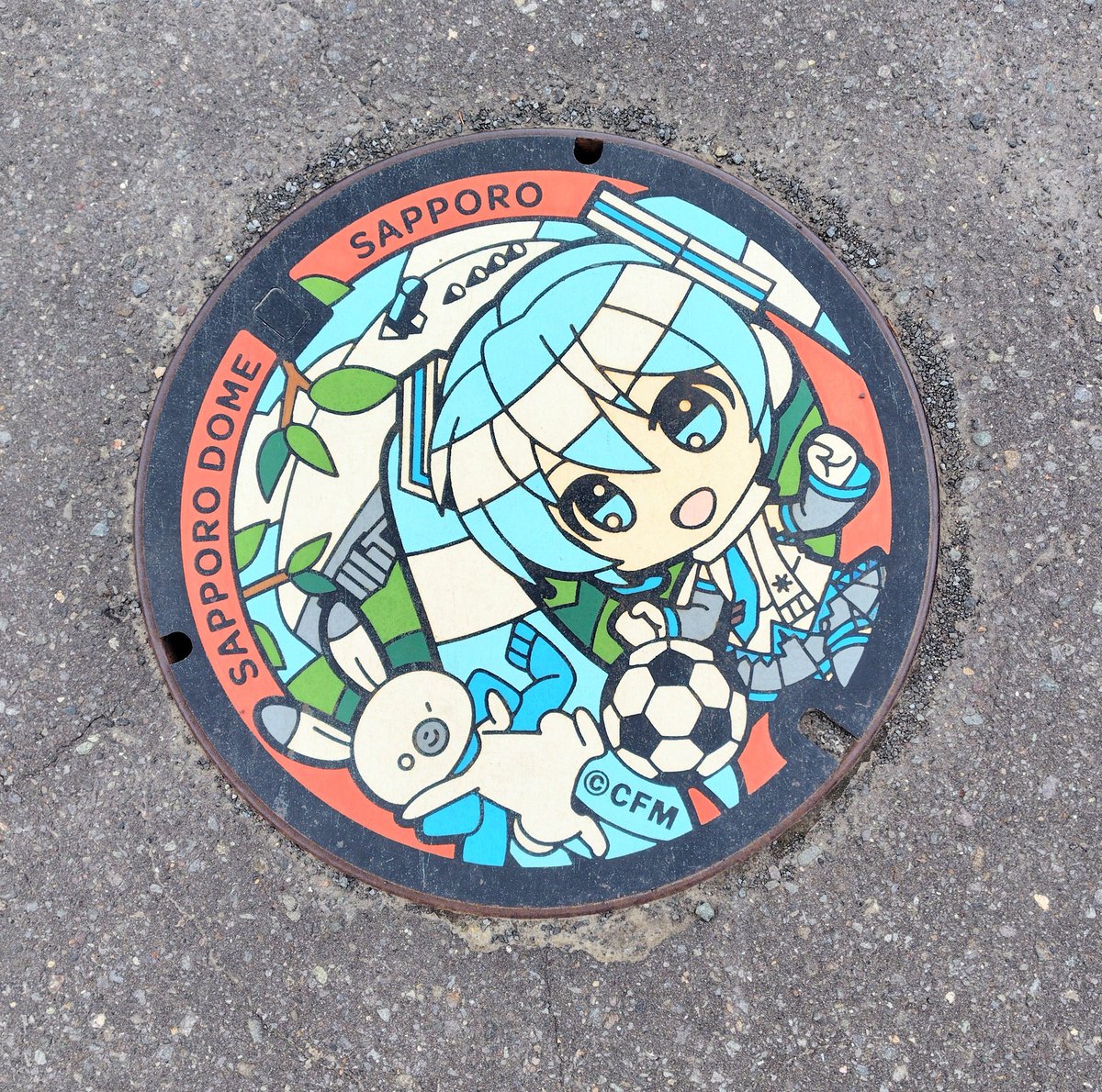 ひょっとこはフロートが大好きで炭酸に乗っている少し黄色よりの白い丸いアイスを見るとテンションがあります
休憩しようと飲み物を探すと出会ったのでさっそくゲット✨️
やっぱり美味しかったです🤗
帰りに雪ミクマンホールを見つけ、あまりの可愛さに激写しました
#休憩
#フロート
#雪ミク
#帰り