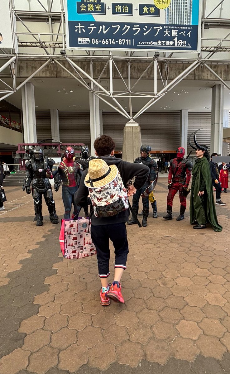 TORATAKE18's tweet image. ナベンジャーズ御一行さまともお写真撮れたぞーー！
リアル、リアルすぎるぞー！！
カッケーー！！
#ナベンジャーズ
#ComicCon #コスプレ #cosplay
#OCC2025 #大阪コミコン2025