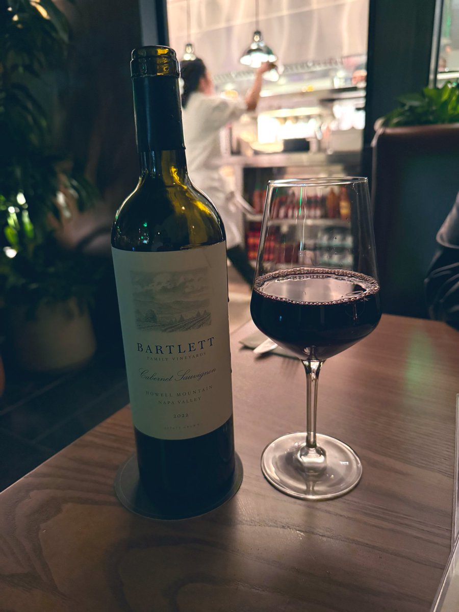 Cheers <a href="/BartlettBacchus/">Ron Bartlett</a> <a href="/FamilyBartlett/">Bartlett Family Vineyards</a> 🔥🔥🔥