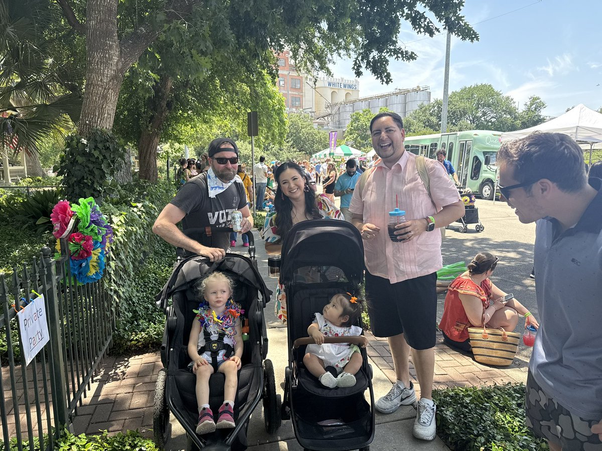 Started the day voting then went to our only fiesta event this year-the King William Fair. Traditional chicken on a stick and jalepenos followed by some agua frescas. Viva Fiesta San Antonio! #TXLege