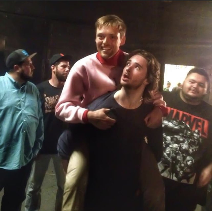 I don’t even have a caption for this gem 

<a href="/Shuffle_T/">Shuffle T</a>  <a href="/nanfiero/">Nán Fiero</a>