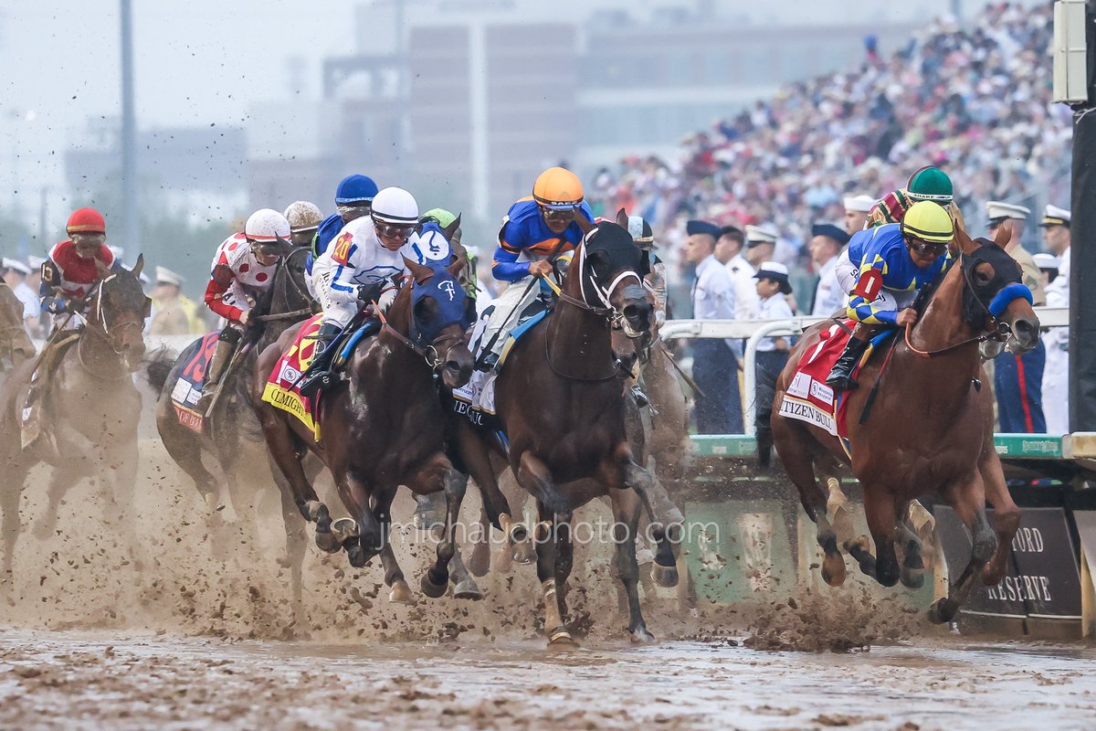 j_michaud_photo's tweet photo. Sovereignty wins the 151st Kentucky Derby @OldhamEraSports @TheOldhamEra https://t.co/nuWk3ESo0l