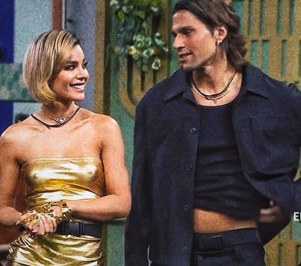 fdmartigc's tweet image. LUCA MERECE SER EL GANADOR❤️‍🔥!!!
porque junto con @AleskaGenesis nos recuerdan que lo importante siempre es ser leal a uno mismo, a sus sentimientos sin importar el que dirán😍🥹💘… #LucaGanador #LCDLFAllStars #LCDLF5 #LucaOnestini #TeamLucaUSA #EfectoLuca