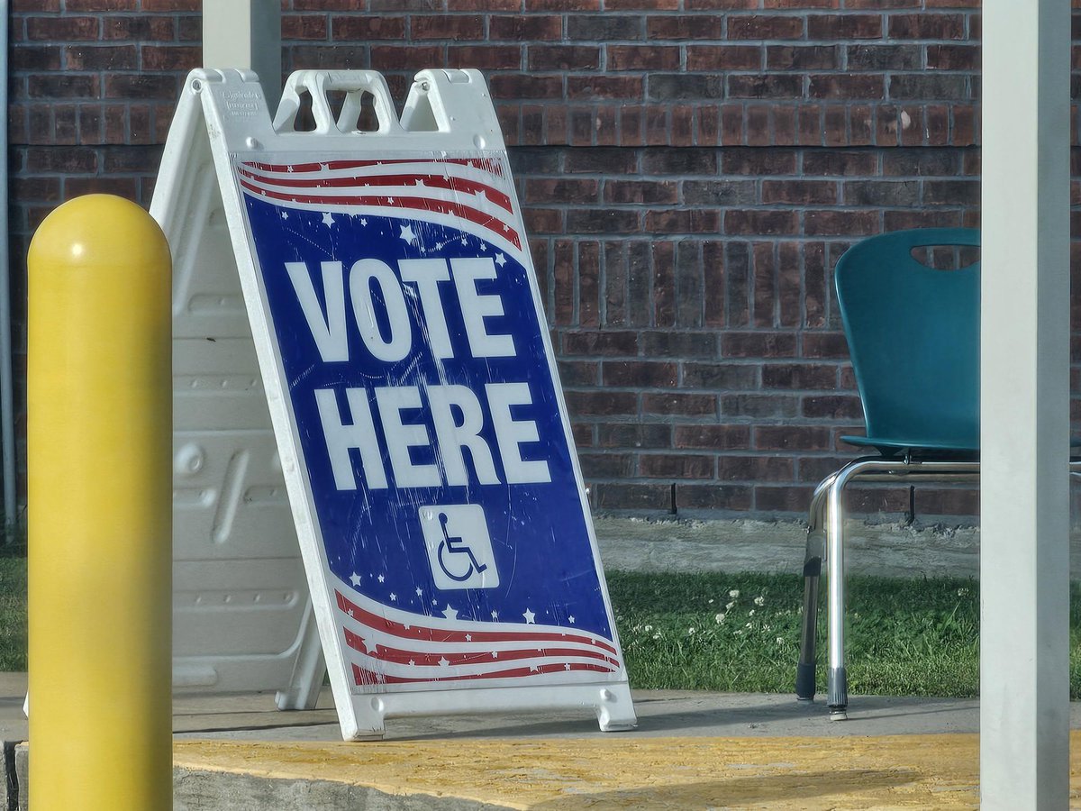 John_Walton_'s tweet photo. There's no such thing as small elections. Local school and library oppositions are on the ballot from Ouachita to Iberville. Our friends in Lake Charles and DeRidder are voting in mayoral elections. Polls close at 8 p.m. @LAFirstNews   #Lagov #lalege #YLEH #Louisiana https://t.co/UFLGpmkbqR