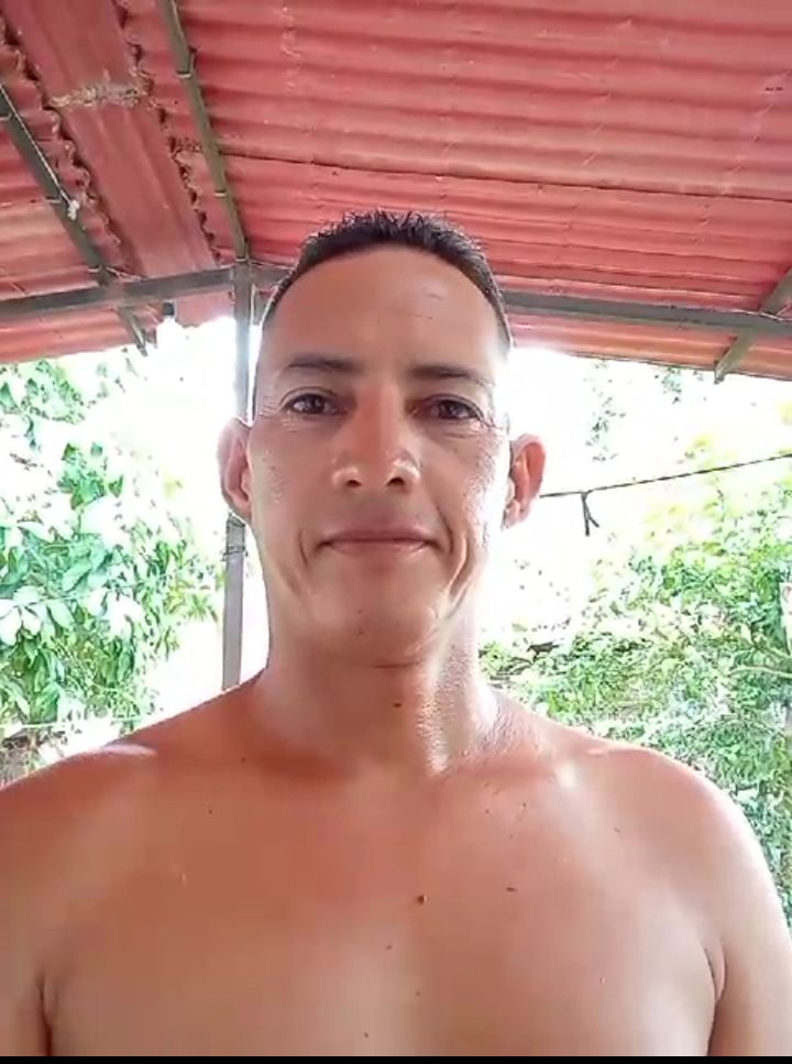 Hello, who's here to chat?