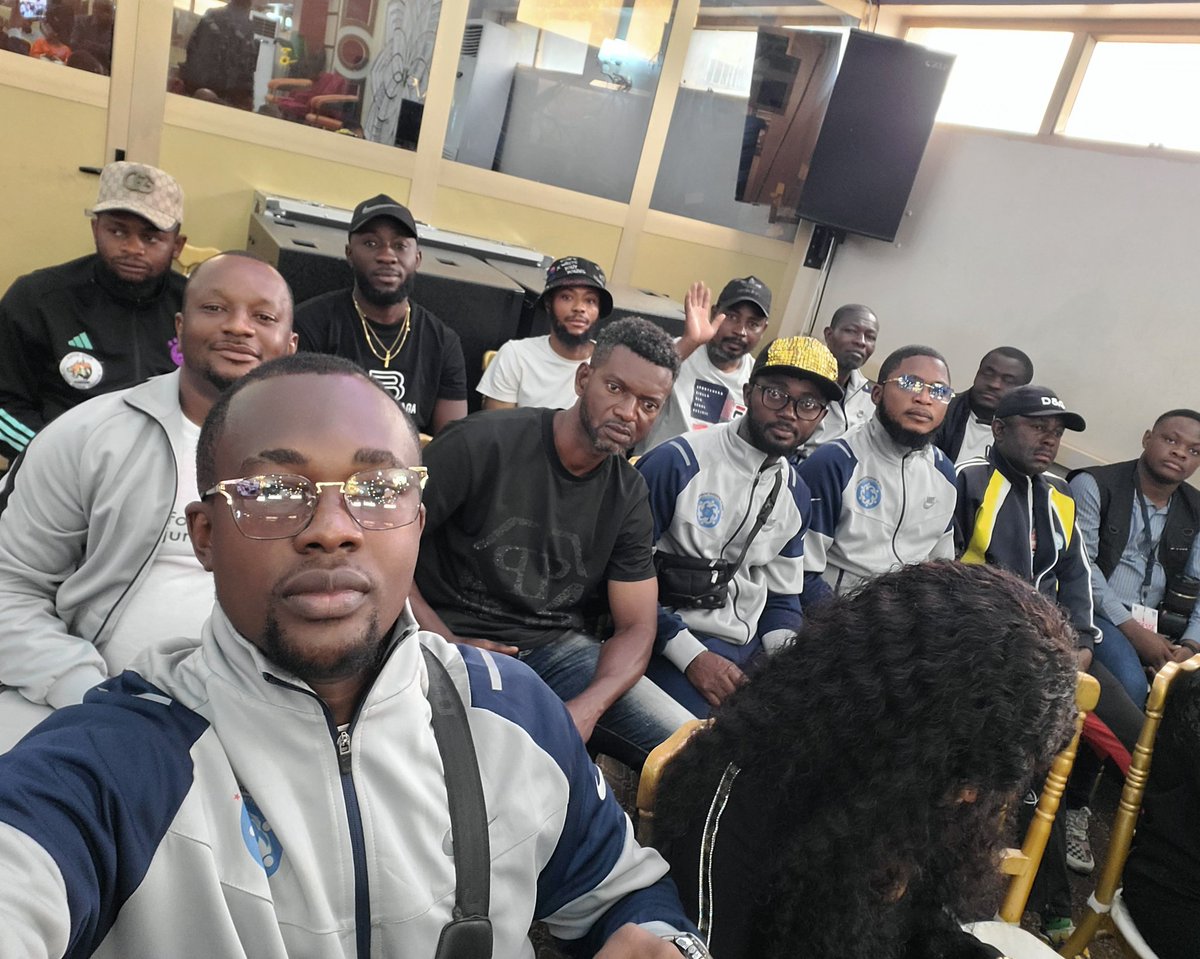 jjlukusa's tweet photo. À la conférence sur le #ChangementDeMentalité avec le Gouverneur de Kinshasa : 

Le sport n’est pas un luxe.
C’est un outil d’éducation, un levier d’ordre social, un catalyseur de changement. 

Nous sommes prêts à agir. Ensemble
 #LeadershipJeune
@stevemulumba2 
@daniel_bumba_01 https://t.co/Ntd9wTNk8N