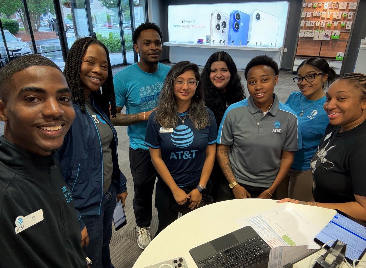 Coach Mel🍃 tweet media