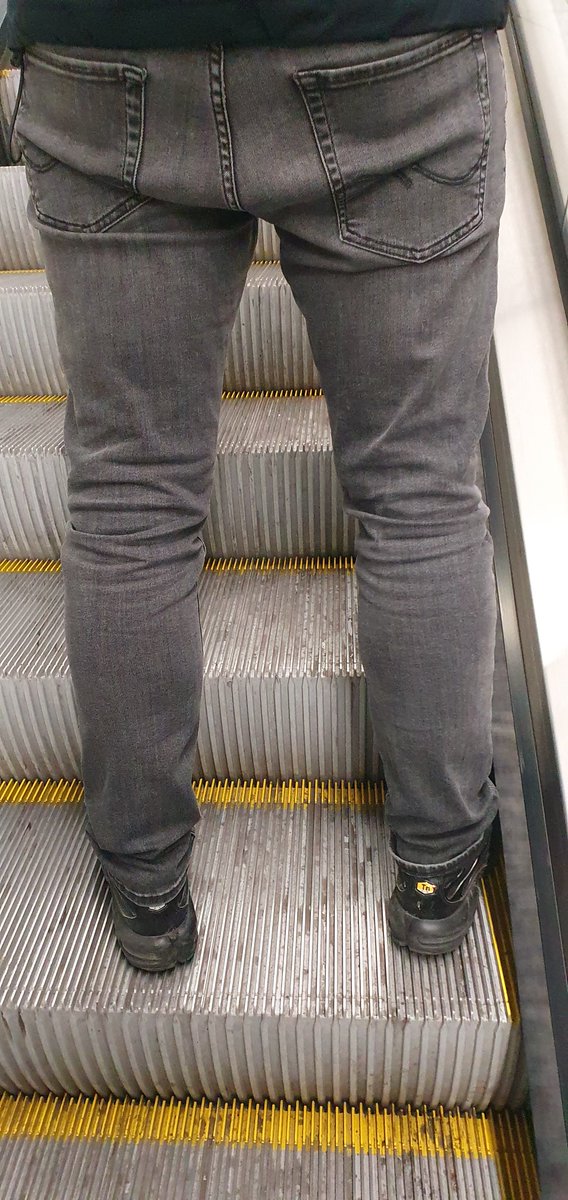 subguy_pl's tweet image. Odwróć się tylko 🍆👟🧦