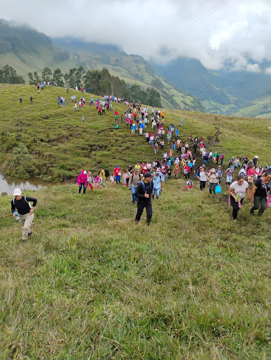 soydeituango's tweet image. Hoy sábado Peregrinación a la Cruz de la Selva en el municipio Dé Jardín Antioquia #viacrucis Son 14 estaciones subiendo hacia el Cerro
