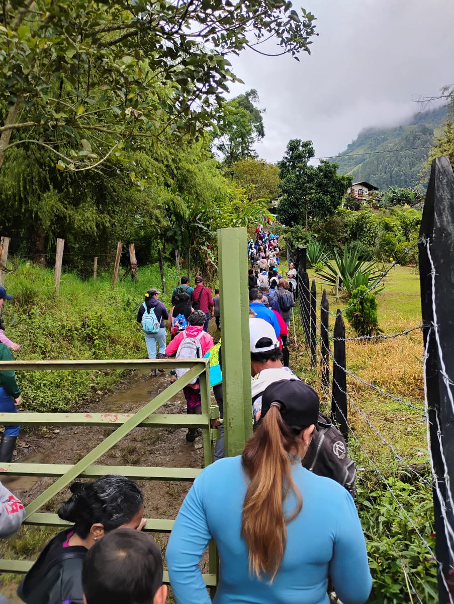 soydeituango's tweet image. Hoy sábado Peregrinación a la Cruz de la Selva en el municipio Dé Jardín Antioquia #viacrucis Son 14 estaciones subiendo hacia el Cerro