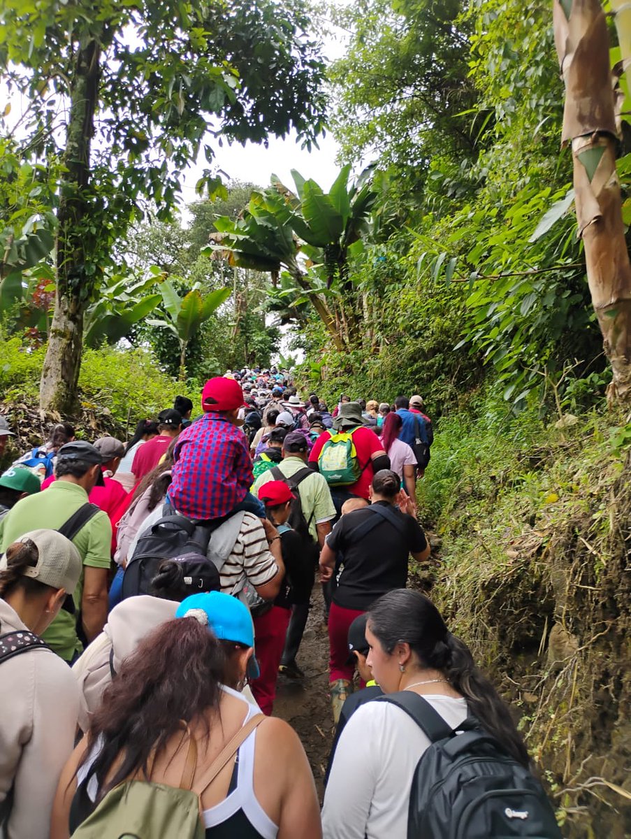 soydeituango's tweet image. Hoy sábado Peregrinación a la Cruz de la Selva en el municipio Dé Jardín Antioquia #viacrucis Son 14 estaciones subiendo hacia el Cerro
