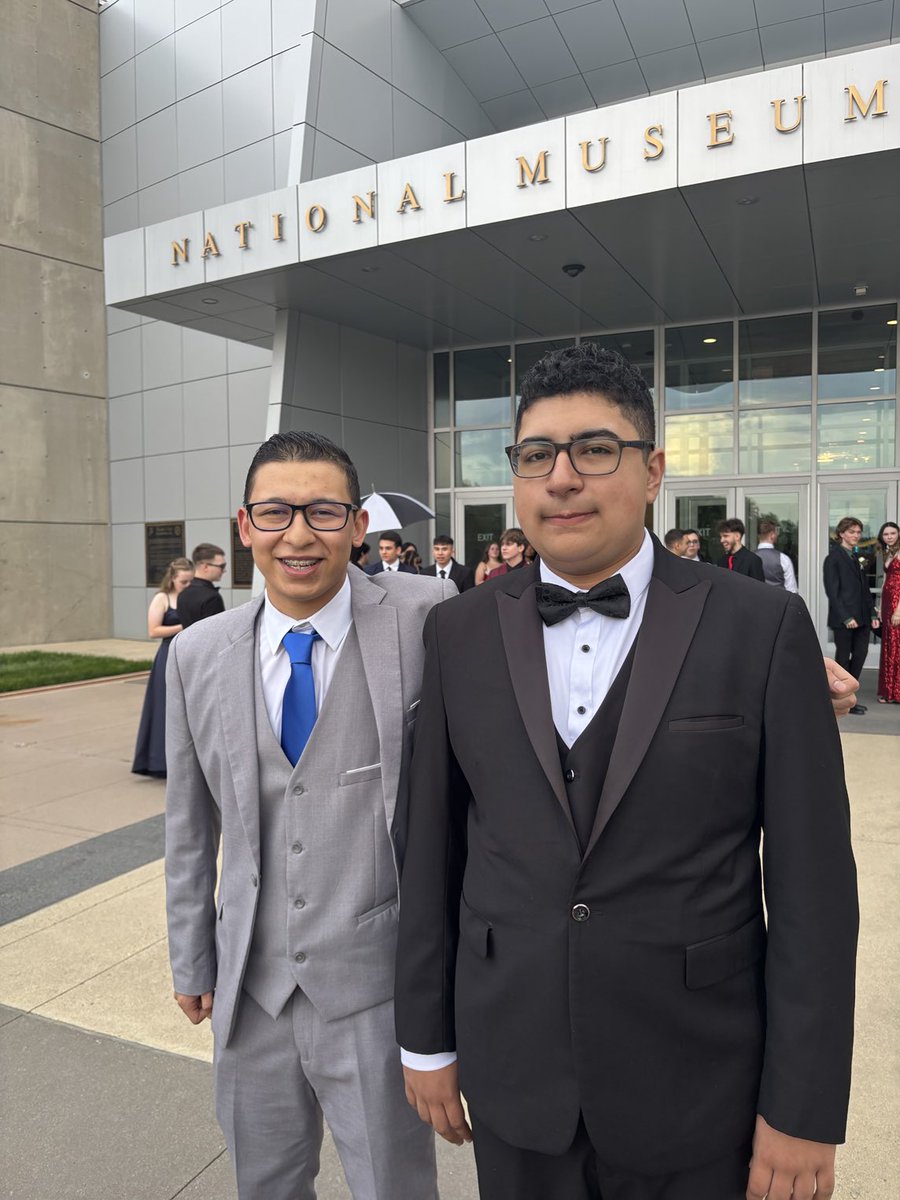 ColganFin's tweet image. The FINS are looking sharp at prom!