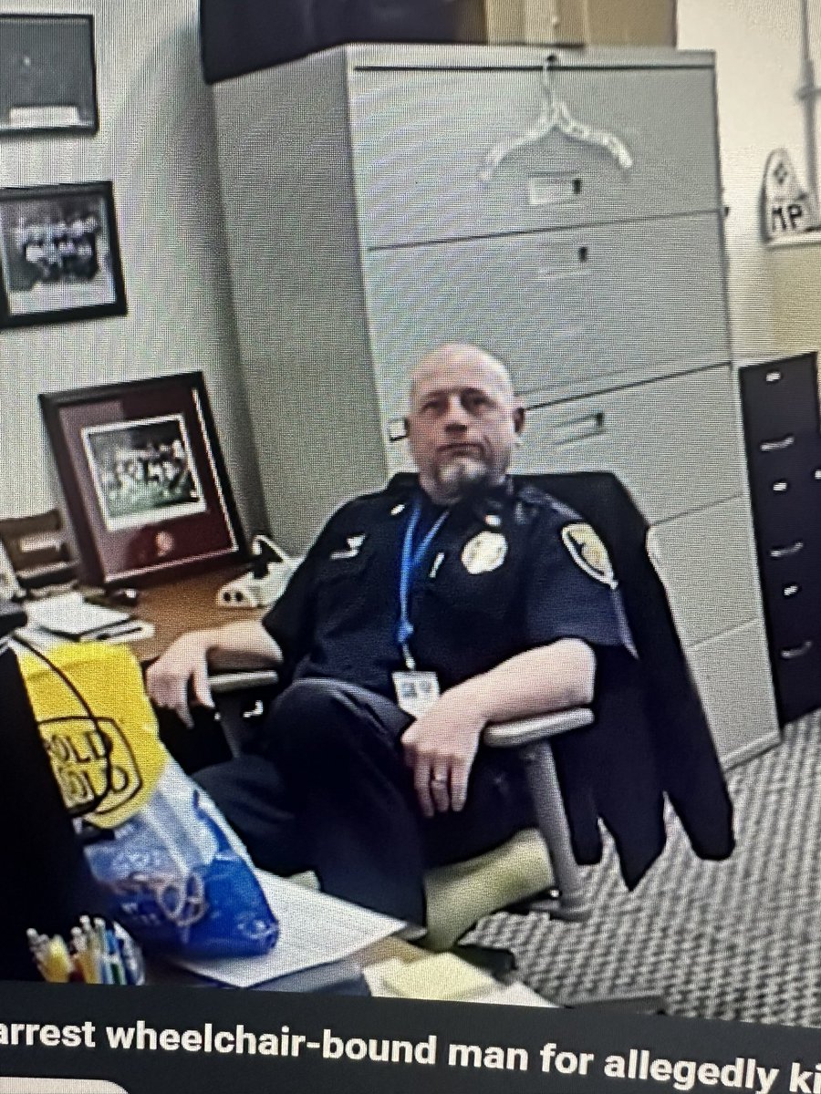 Mellow_D's tweet image. There is no way this is a real story right? 😂 #collegeparkpd #charlesreed