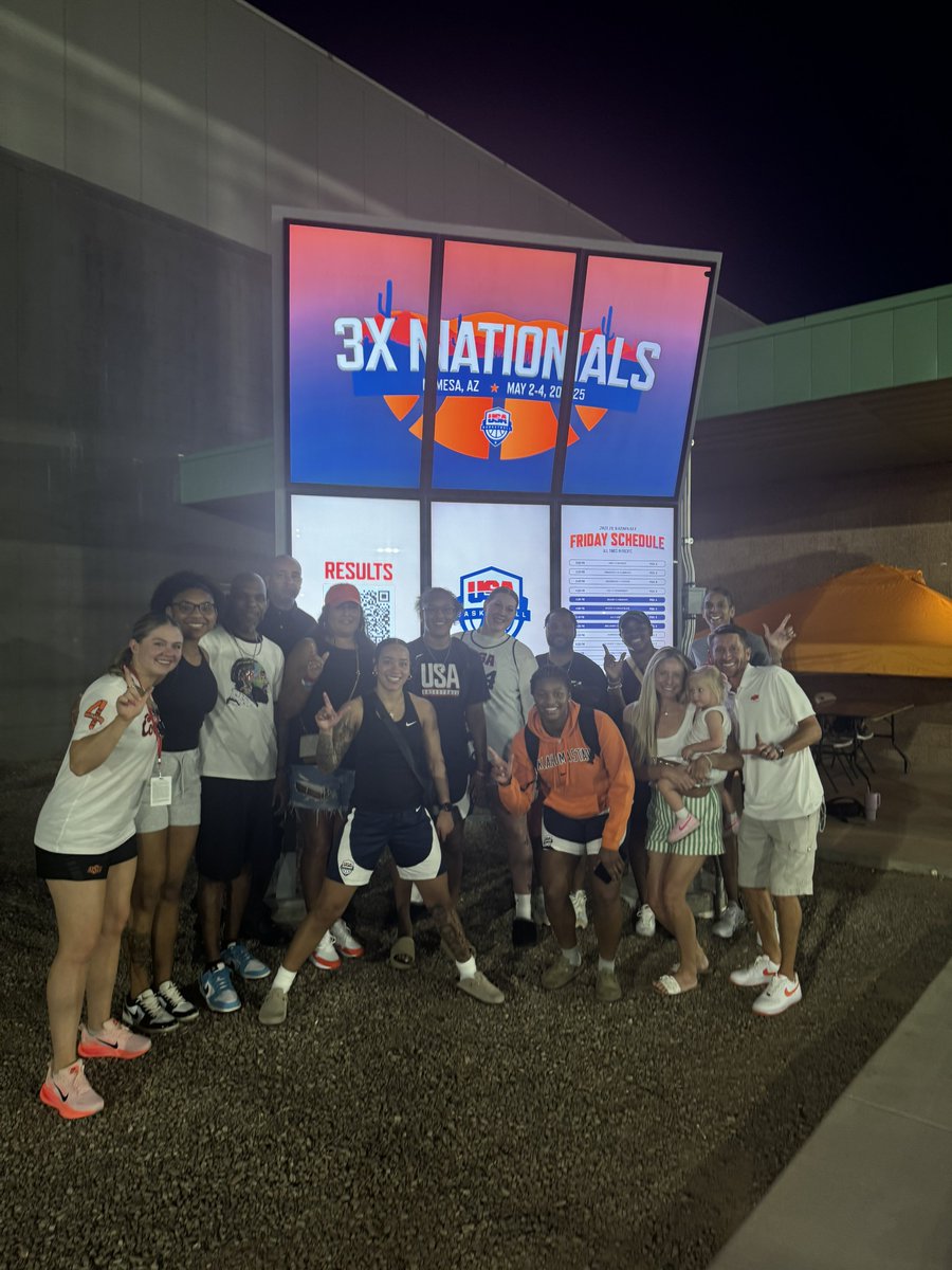 Our support system 🧡

#GoPokes | #3XNationals