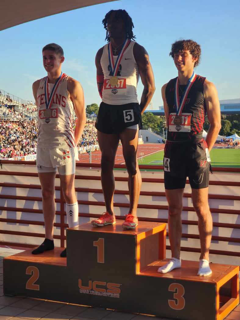 Congratulations to Elijah Ferguson from Mayde Creek on winning a Gold medal in the 400 at the UIL State Meet!