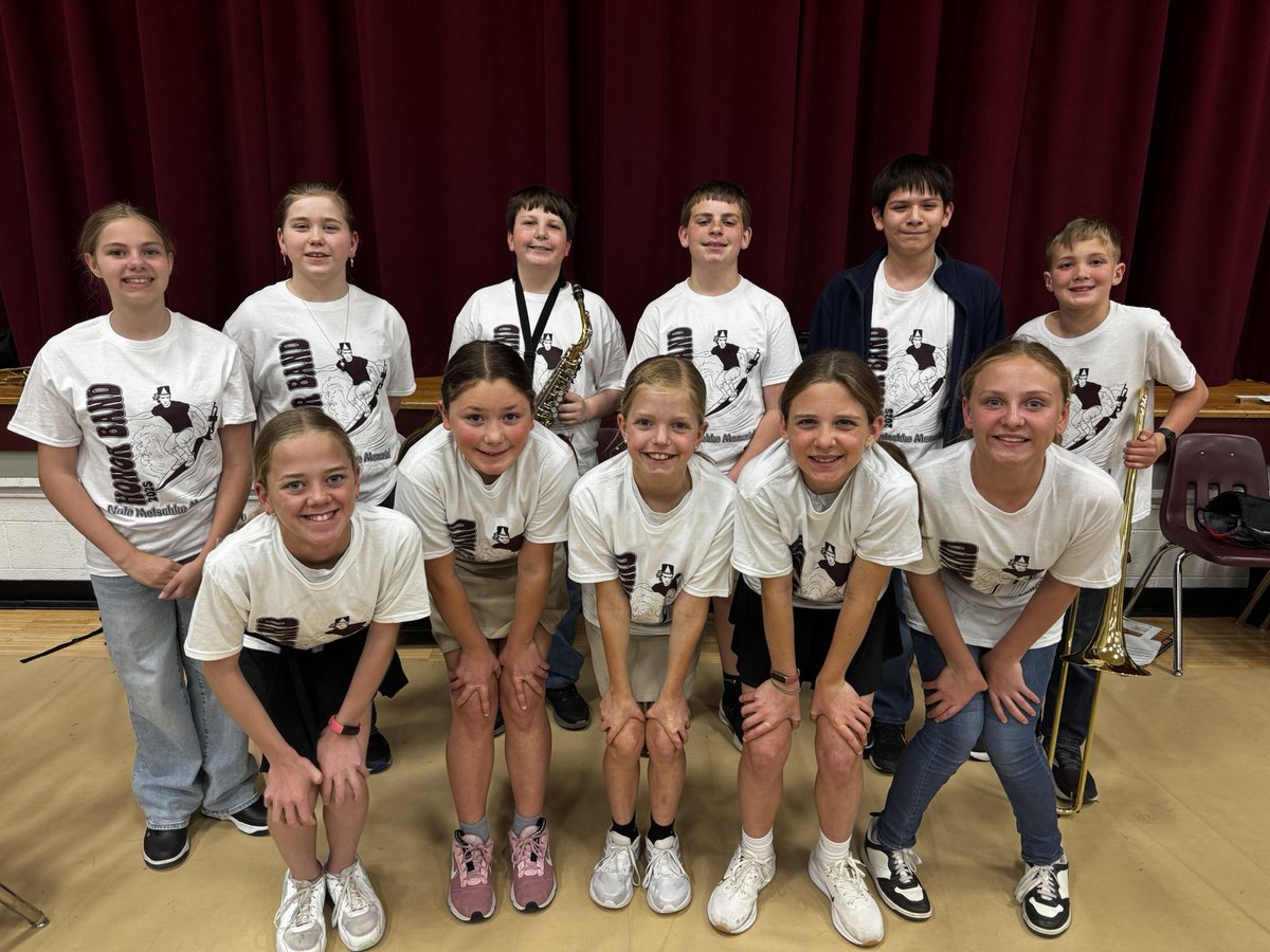 A whole pile of band kids (around 400 or so?) and a Lance of Knights joined in the fun! What a fun day!